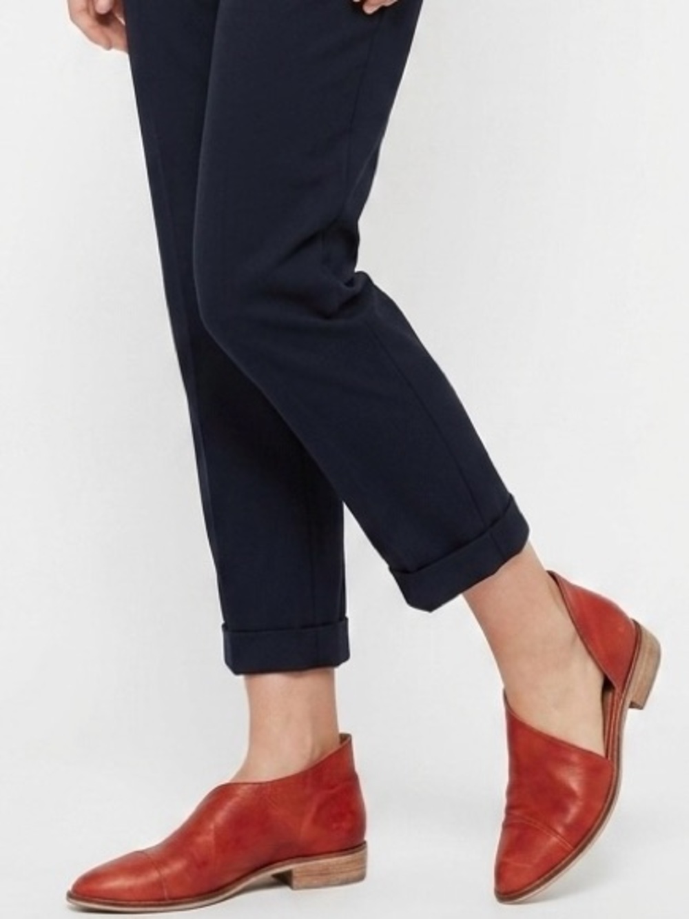 Free People Royale Flat Red Leather Cutout Pointed Toe Mules Size 38 Boho Chic